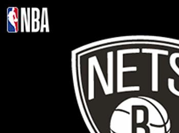 籃網(wǎng)官方發(fā)布訓(xùn)練照 蔡崇信與球員合影留念