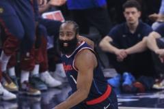 哈登堅(jiān)持不為爭(zhēng)冠降薪，生涯無(wú)冠仍不后悔