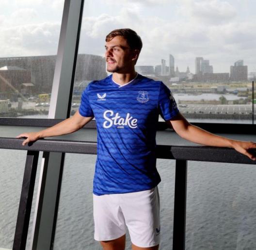 記者：霍爾的轉(zhuǎn)會費為2590萬英鎊外加400萬浮動條款