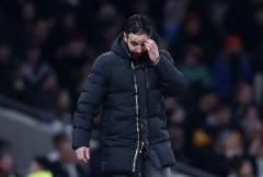 天空：沒聽說曼聯(lián)打算今日解雇阿莫林，但拉爵不會(huì)允許現(xiàn)狀持續(xù)